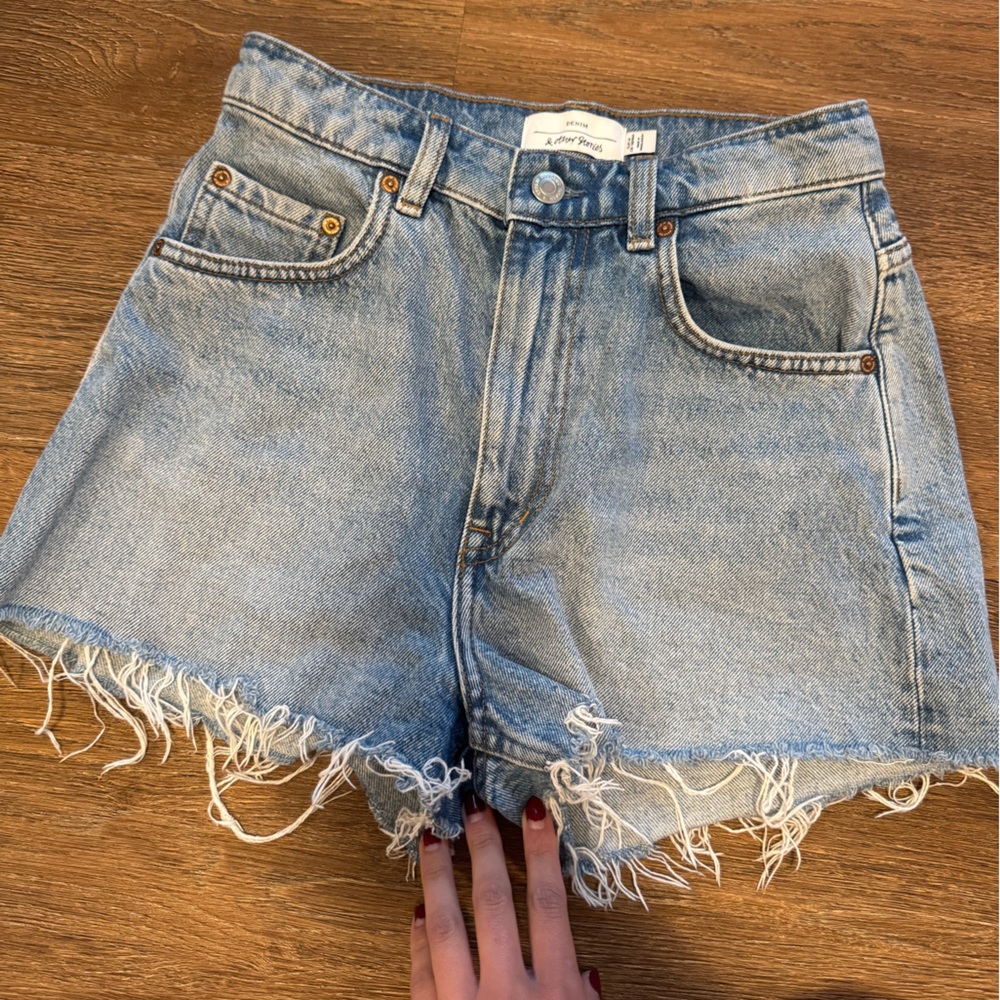 Sold-& other stories - denim shorts
